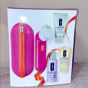 Clinique Sonic System- purifying cleansing brush